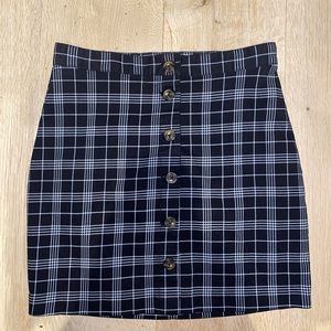 Black skirt with white detailing